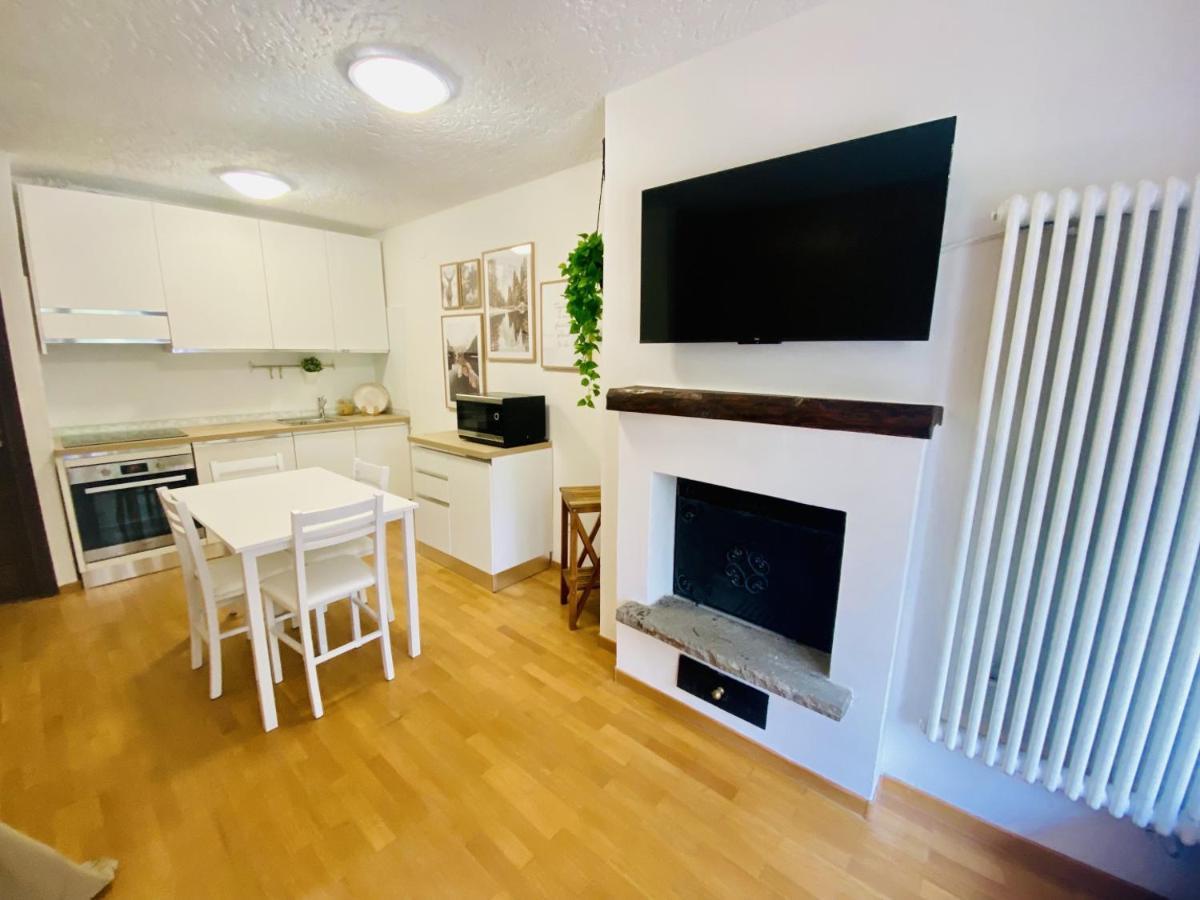 La Finestra Sul Brenta Con Posto Auto Privato Al Centro Di Mad Di Campiglio Cipat O22233-At-O13262 Apartamento Folgarida Exterior foto